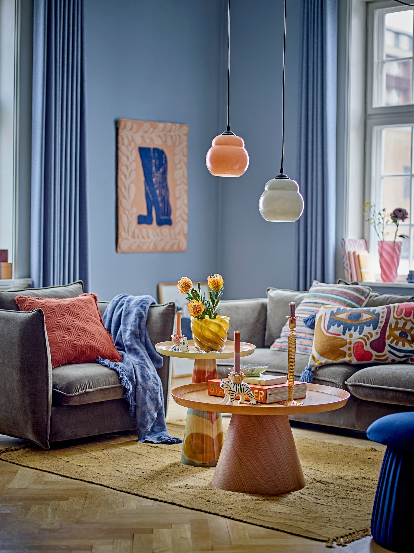 Brooke Sidebord, Gul, Metal